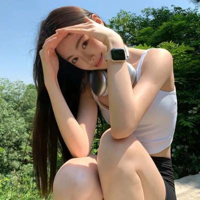 踉跄女孩